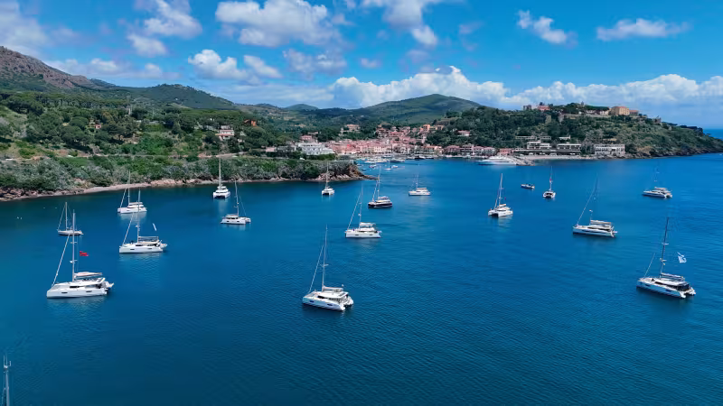 Whether at anchor in Elba or tie up in Punta Ala, the Fountaine Pajot fleet certainly attracted attention!