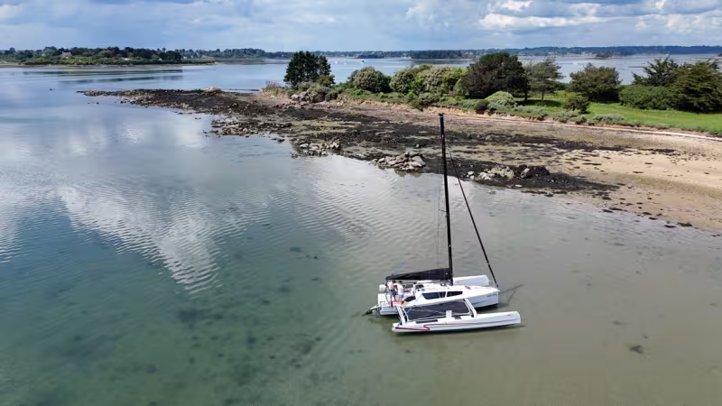 TRICAT 8.50 Trimaran | Boat Review Teaser | Multihulls World