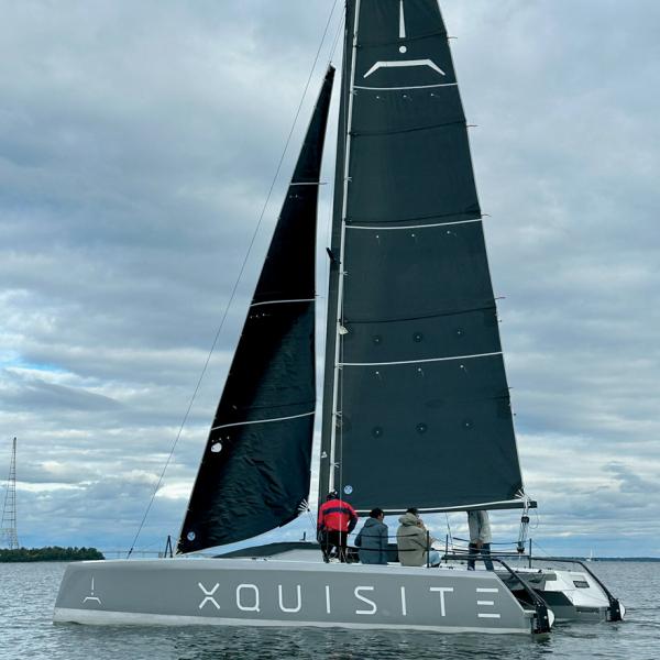 The Xquisite 30 SportCat  displays a modern, elegant look. 