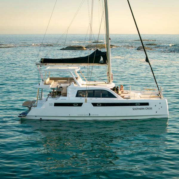 While the design of the new 510 is reminiscent of other catamarans by Voyage Yachts like the 590, the style is nonetheless more modern.t