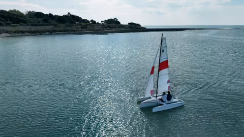 The modern, sleek design of the Treasy 4.0 makes it look like a one-eighth-scale racing machine...