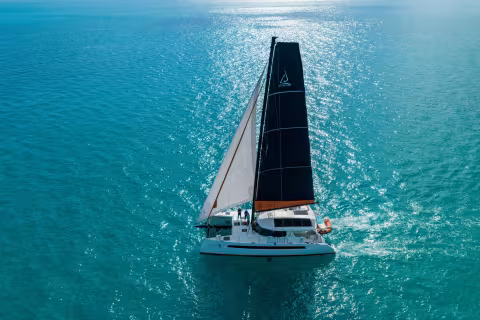 Under Code 0, our fully loaded Balance 502 managed to sail almost at wind speed.