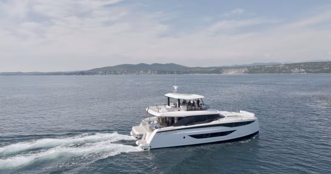 Prestige M8 EVO | Walkthrough | Multihulls World